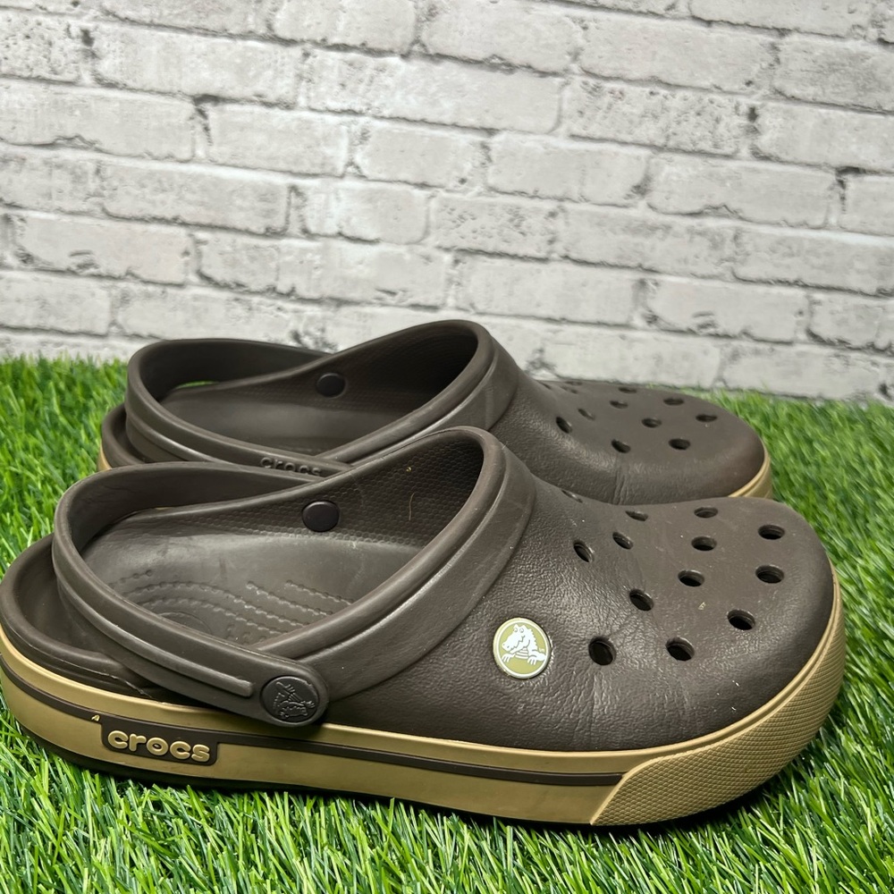 Crocs CROCBAND Clog BROWN/w Tan Sole Stripe Sz Men 6 Women 8 CLASSY & COMFY! - Picture 2 of 9